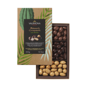 Coffret Valrhona Les Inities avec amandes, noisettes et chocolat noir, lait, blond dulcey.