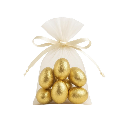 Sacs en organza garnis de 6 œufs pralinés au chocolat au lait